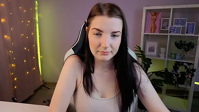 AliceChanel online show from 7, 4, 2026