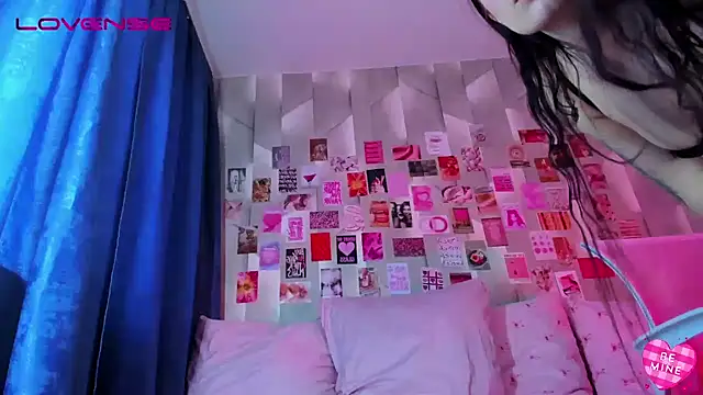 Snapshot of Alanna_Pow chatting on 13, 2, 2026 Alanna Pow online show from 13, 2, 2026