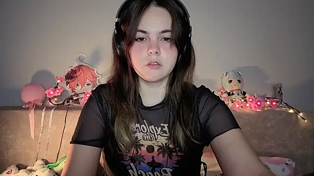 Snapshot of _momomochi_ chatting on 27, 2, 2026 momomochi online show from 27, 2, 2026