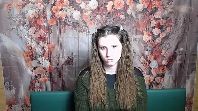 LilianaShine online show from 1, 2, 2026