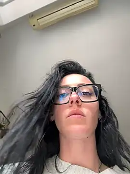Snapshot of alibi_room chatting on 4, 5, 2026 alibi room online show from 4, 5, 2026
