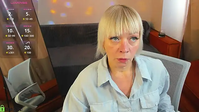 Snapshot of Ann_Annise chatting on 10, 6, 2026 Ann Annise online show from 10, 6, 2026