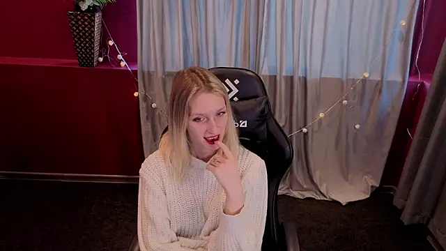 Snapshot of Akiro_Kim7 chatting on 2, 2, 2026 Akiro Kim7 online show from 2, 2, 2026