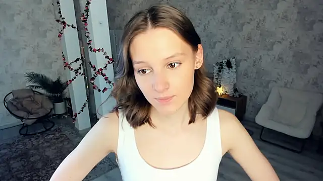 Snapshot of LianneBynon chatting on 17, 2, 2026 LianneBynon online show from 17, 2, 2026