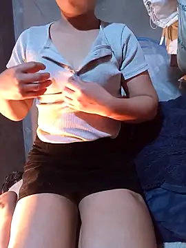 Slutty 18 online show from 9, 2, 2026