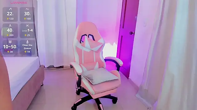 Snapshot of karlaa_megan chatting on 23, 2, 2026 karlaa megan online show from 23, 2, 2026