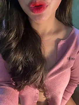 Snapshot of QuynhAnh_2k1 chatting on 6, 2, 2026 QuynhAnh 2k1 online show from 6, 2, 2026