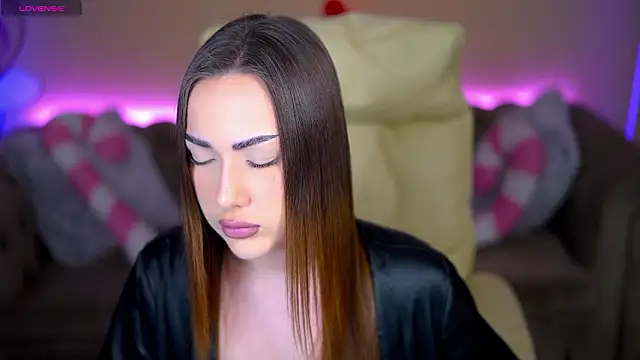 Snapshot of OliviaMoore_ chatting on 3, 2, 2026 OliviaMoore online show from 3, 2, 2026