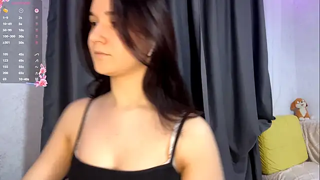 Snapshot of elaravoss chatting on 5, 2, 2026 elaravoss online show from 5, 2, 2026