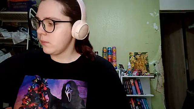 Snapshot of VannessaDillenbeck chatting on 2, 3, 2026 VannessaDillenbeck online show from 2, 3, 2026