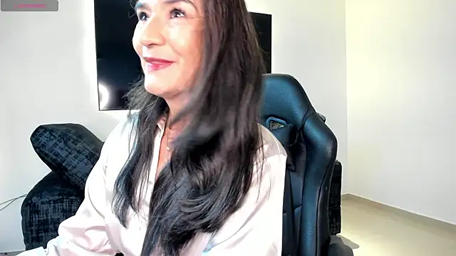 Snapshot of Emma_Mendozaa chatting on 9, 6, 2026 Emma Mendozaa online show from 9, 6, 2026