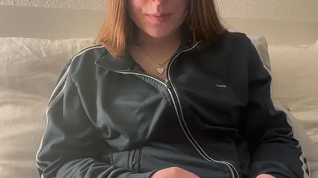 Lucyschickt online show from 1, 3, 2026