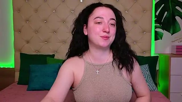Snapshot of AwaMax chatting on 6, 4, 2026 AwaMax online show from 6, 4, 2026