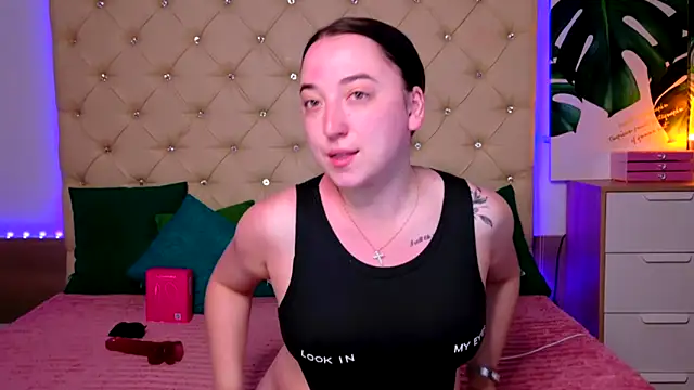 Snapshot of AwaMax chatting on 11, 5, 2026 AwaMax online show from 11, 5, 2026