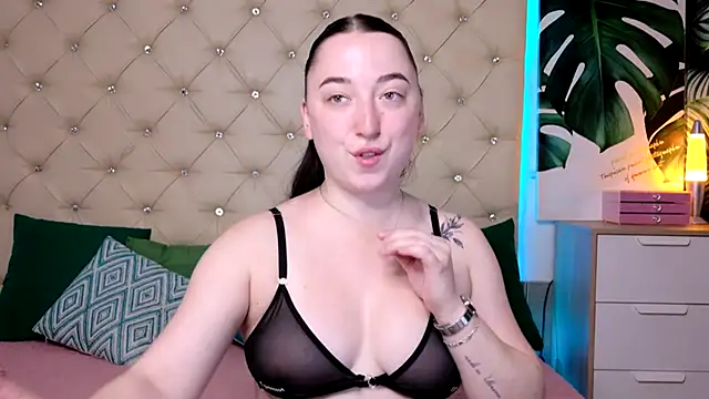 Snapshot of AwaMax chatting on 13, 5, 2026 AwaMax online show from 13, 5, 2026