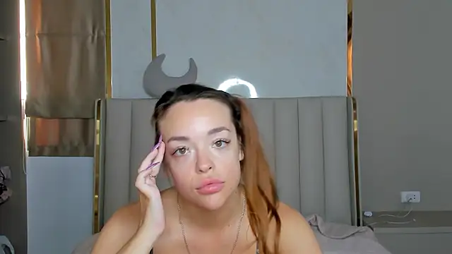 Snapshot of stellaa_quenn chatting on 6, 2, 2026 stellaa quenn online show from 6, 2, 2026