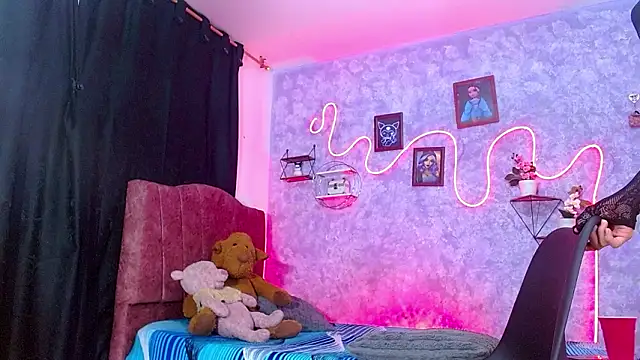 Everlin  Hot  online show from 5, 2, 2026