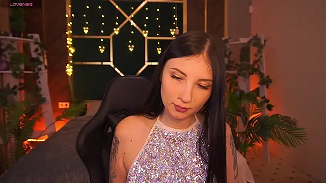 Snapshot of LunaaMay chatting on 25, 2, 2026 LunaaMay online show from 25, 2, 2026