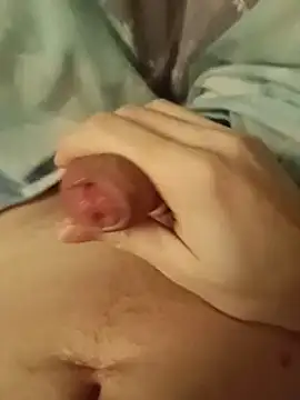 Snapshot of CutxeFrench chatting on 20, 2, 2026 CutxeFrench online show from 20, 2, 2026