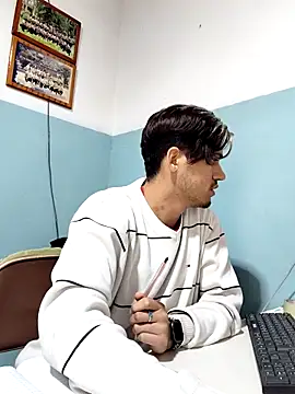 Riquid-sexual online show from 25, 2, 2026