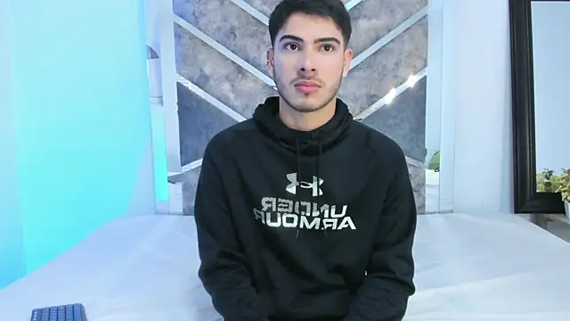 Snapshot of Apolo_Gray chatting on 3, 2, 2026 Apolo Gray online show from 3, 2, 2026