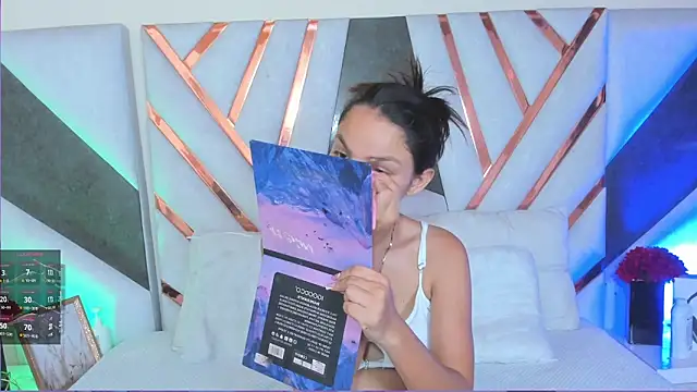 Snapshot of isa_kolins chatting on 24, 2, 2026 isa kolins online show from 24, 2, 2026