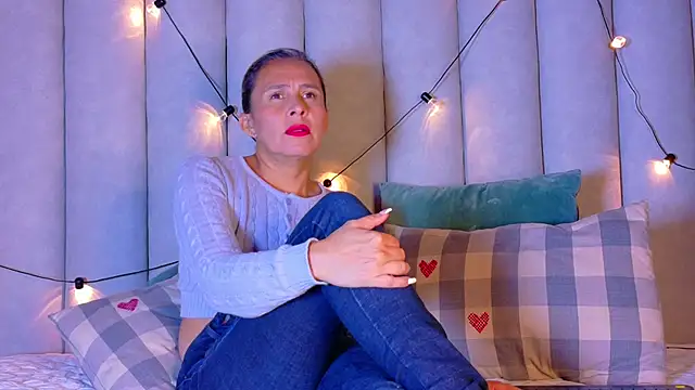 THALIAGRAY   online show from 27, 2, 2026