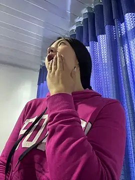 Tammy8 online show from 8, 4, 2026