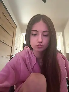 karlaluuvv online show from 18, 3, 2026