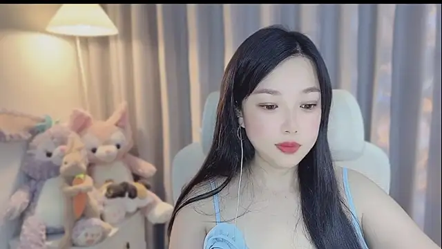 Yumi yuni online show from 15, 4, 2026