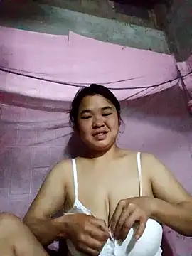 Jyllyy online show from 7, 2, 2026