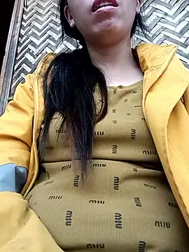 Snapshot of hot-luna- chatting on 4, 3, 2026 hot-luna- online show from 4, 3, 2026