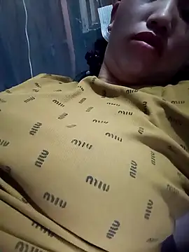 Snapshot of hot-luna- chatting on 13, 4, 2026 hot-luna- online show from 13, 4, 2026