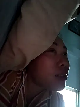 Snapshot of Bella-222 chatting on 8, 2, 2026 Bella-222 online show from 8, 2, 2026