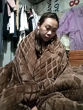 Snapshot of Bella-222 chatting on 16, 2, 2026 Bella-222 online show from 16, 2, 2026