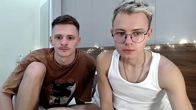 NikiKerryCum online show from 2, 2, 2026