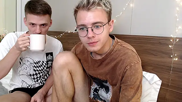 NikiKerryCum online show from 14, 2, 2026