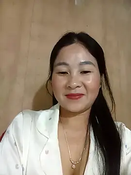 Snapshot of Dunk-namic chatting on 5, 5, 2026 Dunk-namic online show from 5, 5, 2026