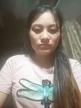 Snapshot of Momo-biki chatting on 9, 5, 2026 Momo-biki online show from 9, 5, 2026