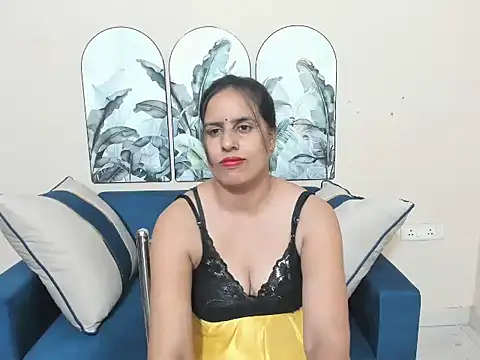 Snapshot of sara_conorr chatting on 4, 6, 2026 sara conorr online show from 4, 6, 2026