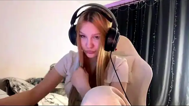 axin burnell online show from 26, 3, 2026