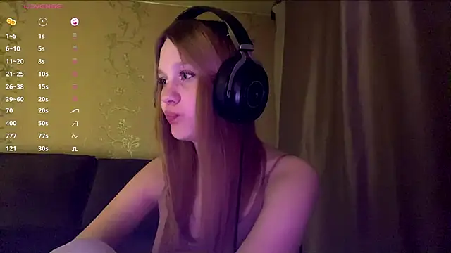 Snapshot of axin_burnell chatting on 26, 6, 2026 axin burnell online show from 26, 6, 2026