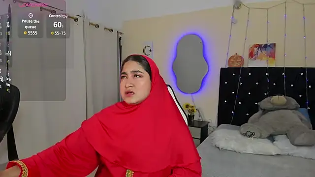 Snapshot of SamiraAwada chatting on 28, 4, 2026 SamiraAwada online show from 28, 4, 2026