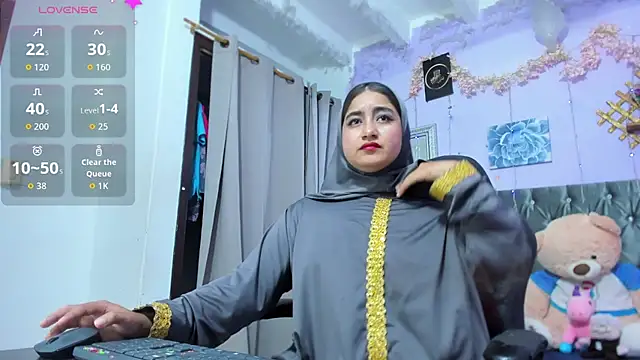 Snapshot of SamiraAwada chatting on 9, 6, 2026 SamiraAwada online show from 9, 6, 2026