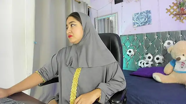 Snapshot of SamiraAwada chatting on 22, 6, 2026 SamiraAwada online show from 22, 6, 2026