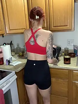 Snapshot of ThornsandHoney chatting on 20, 2, 2026 ThornsandHoney online show from 20, 2, 2026