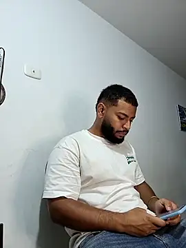 Snapshot of KLEYTON33 chatting on 3, 3, 2026 KLEYTON33 online show from 3, 3, 2026