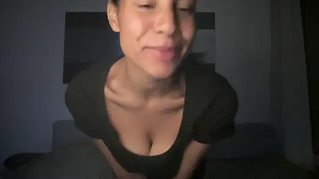 Snapshot of YaraEstelle chatting on 20, 5, 2026 YaraEstelle online show from 20, 5, 2026