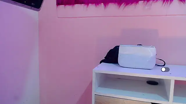 isabella vogue online show from 14, 2, 2026