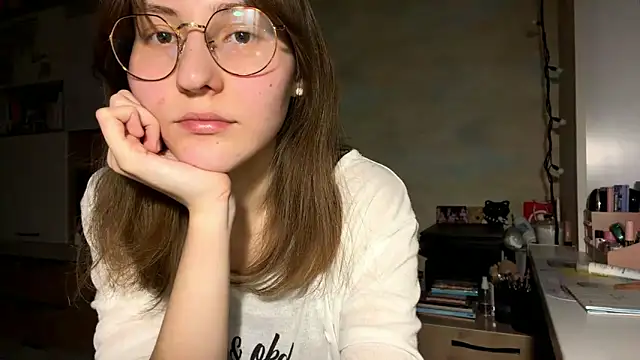 Miaaa Moon online show from 10, 2, 2026